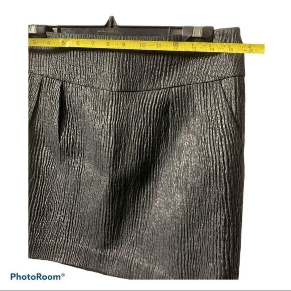 NWOT BCBGMaxAzria Textured Mini Skirt - Picture 3 of 5